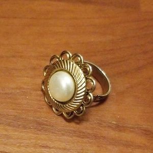 Vintage Pearl Cocktail Ring